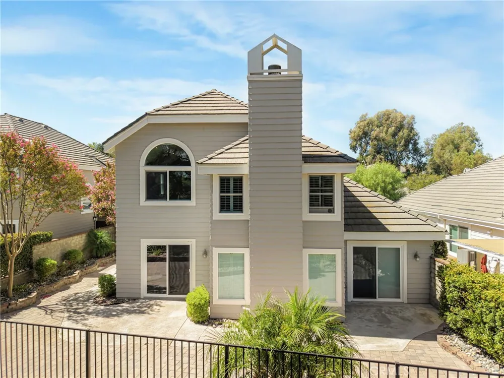 25906 Bellis Drive Valencia, CA 91355