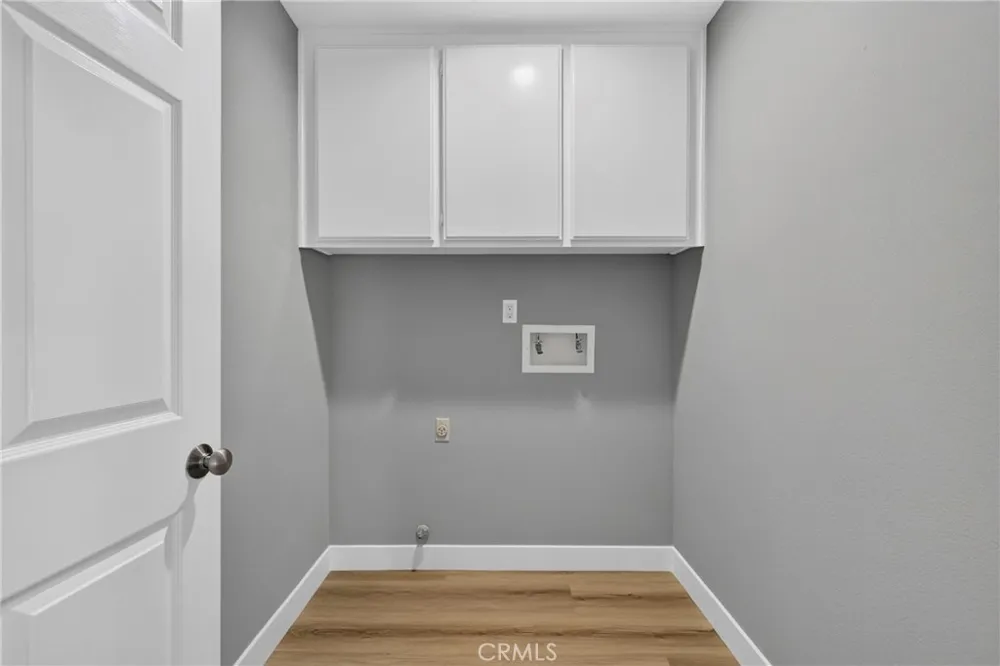 25906 Bellis Drive Valencia, CA 91355