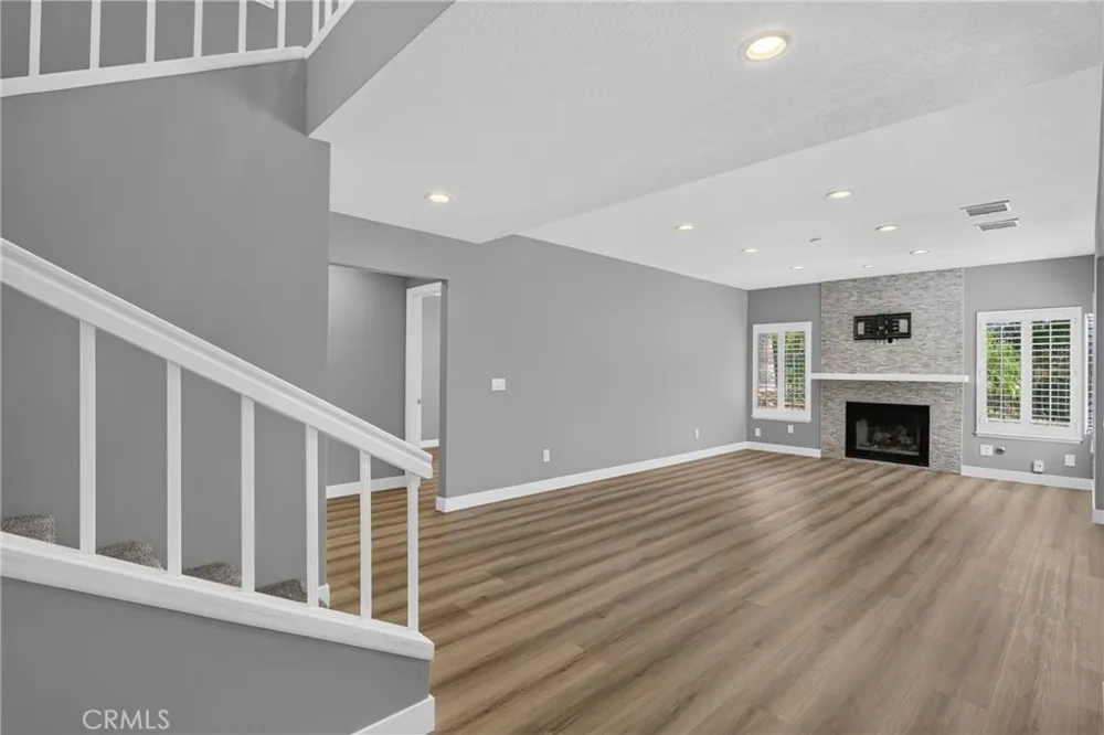 25906 Bellis Drive Valencia, CA 91355