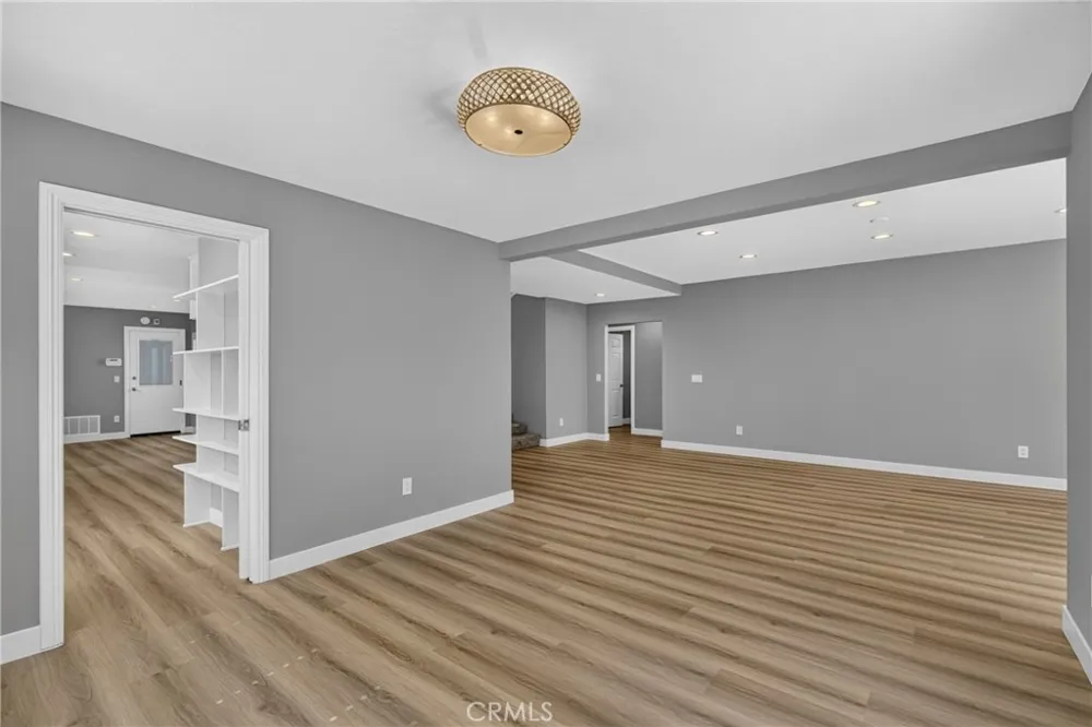 25906 Bellis Drive Valencia, CA 91355