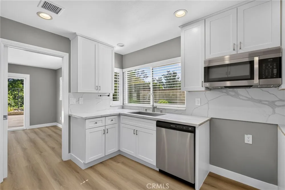 25906 Bellis Drive Valencia, CA 91355