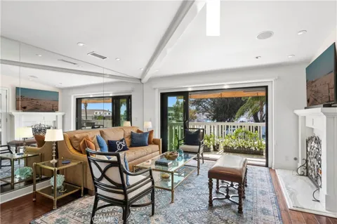 1030 Bayside Cove #702