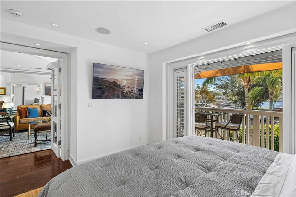 1030 Bayside Cove #702 Newport Beach, CA 92660