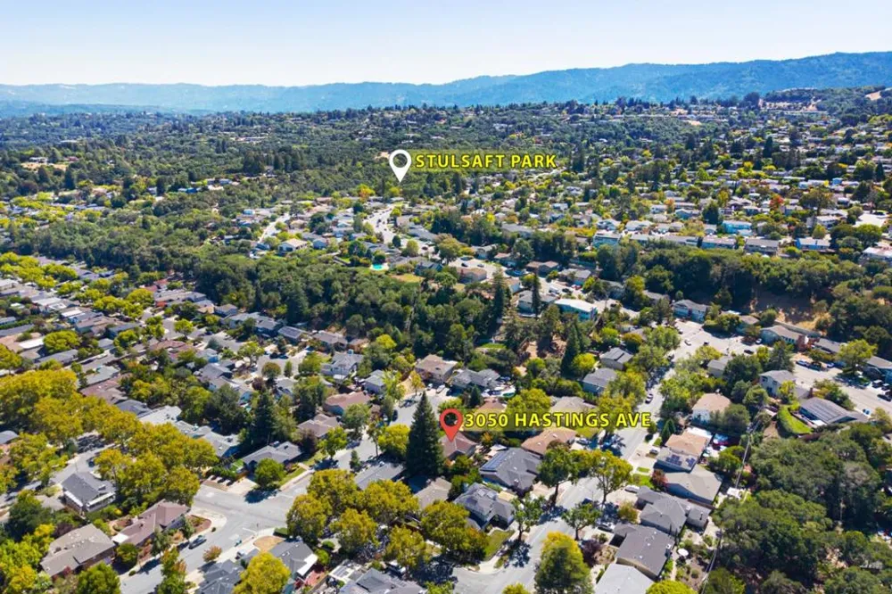 3050 Hastings Avenue Redwood City, CA 94061