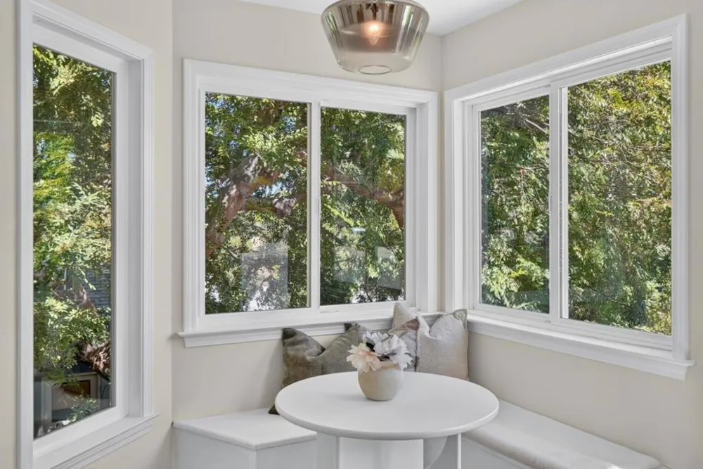 3050 Hastings Avenue Redwood City, CA 94061