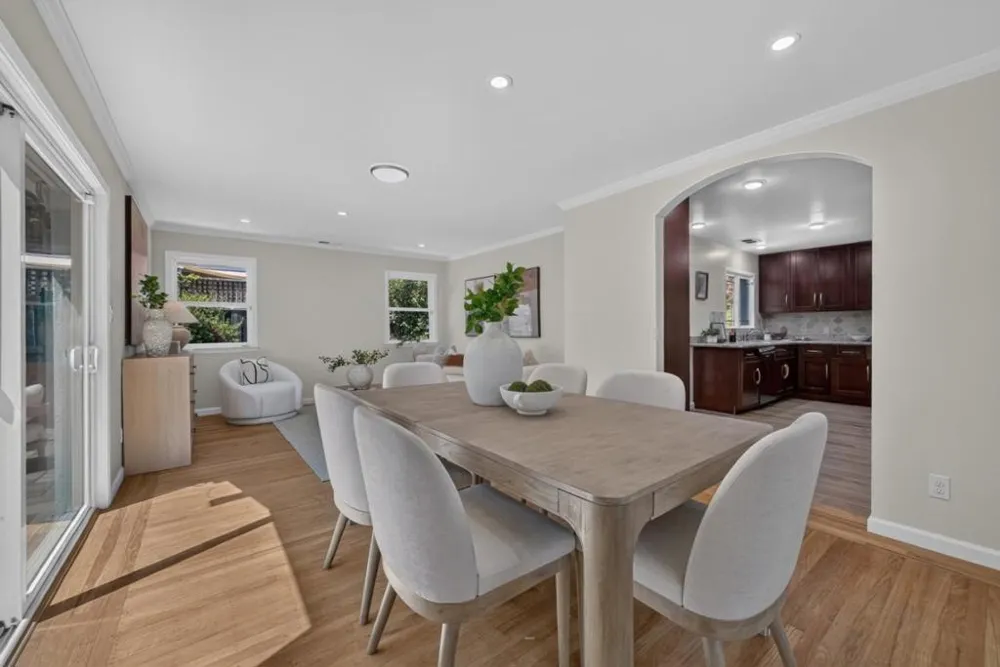 3050 Hastings Avenue Redwood City, CA 94061