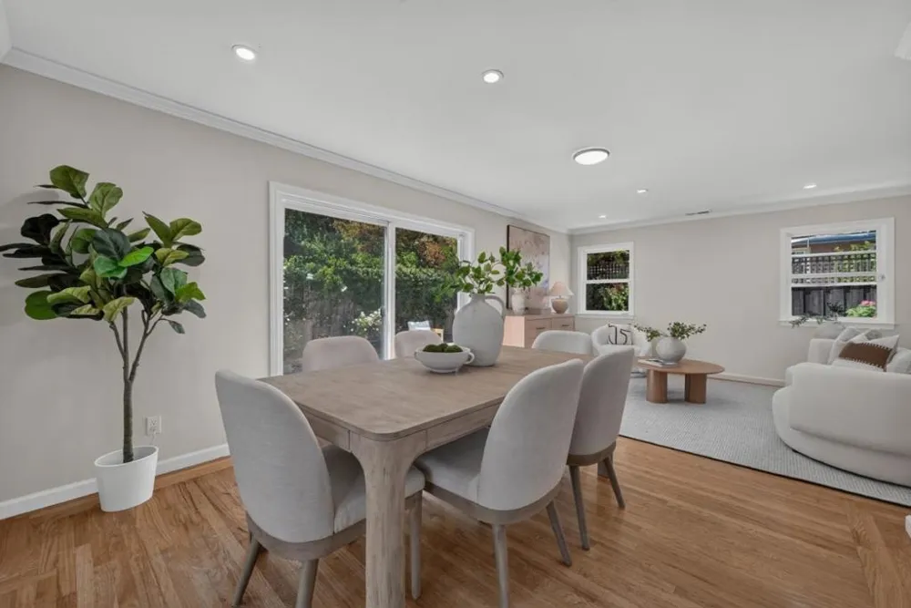 3050 Hastings Avenue Redwood City, CA 94061