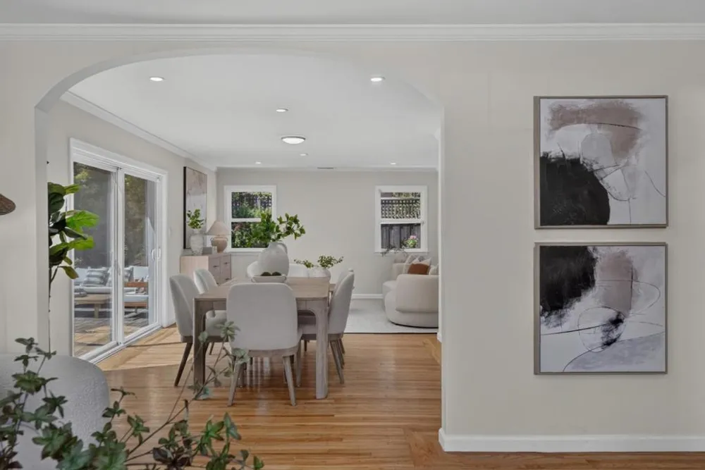 3050 Hastings Avenue Redwood City, CA 94061