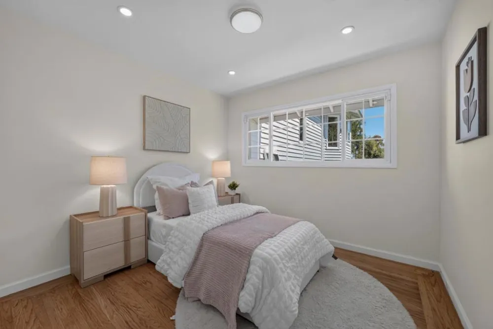 3050 Hastings Avenue Redwood City, CA 94061