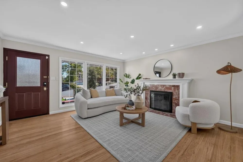 3050 Hastings Avenue Redwood City, CA 94061