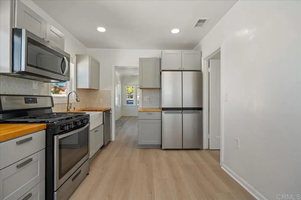 3703 Meade Avenue San Diego, CA 92116