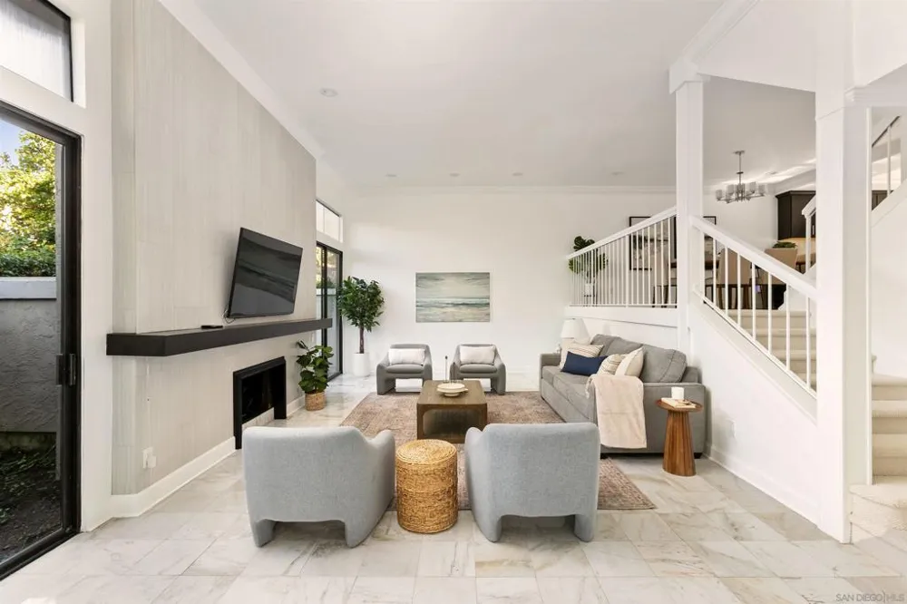 7977 Caminito Del Cid La Jolla, CA 92037