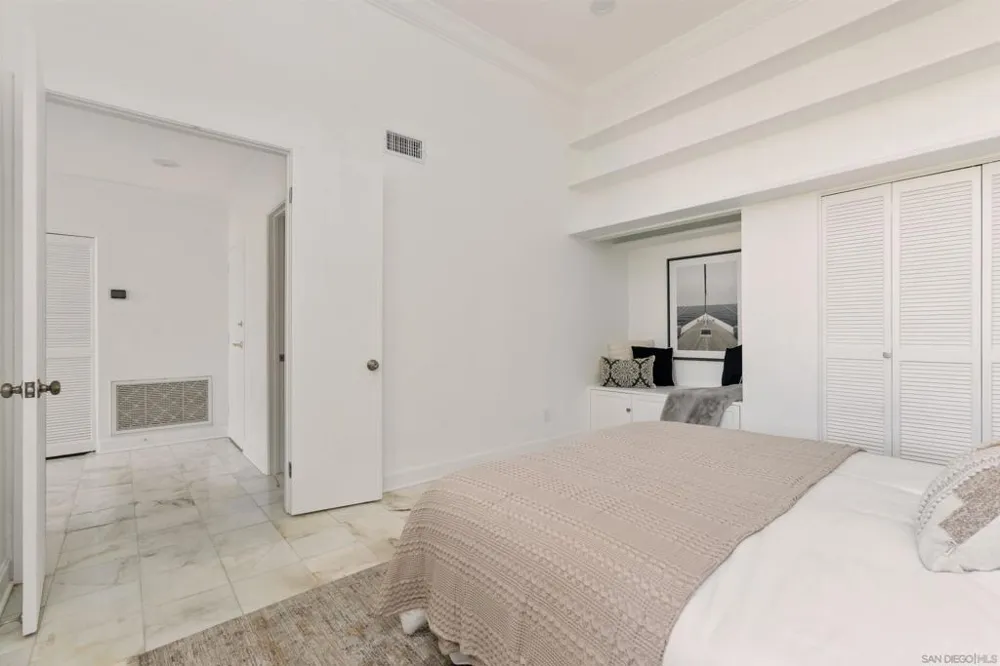 7977 Caminito Del Cid La Jolla, CA 92037