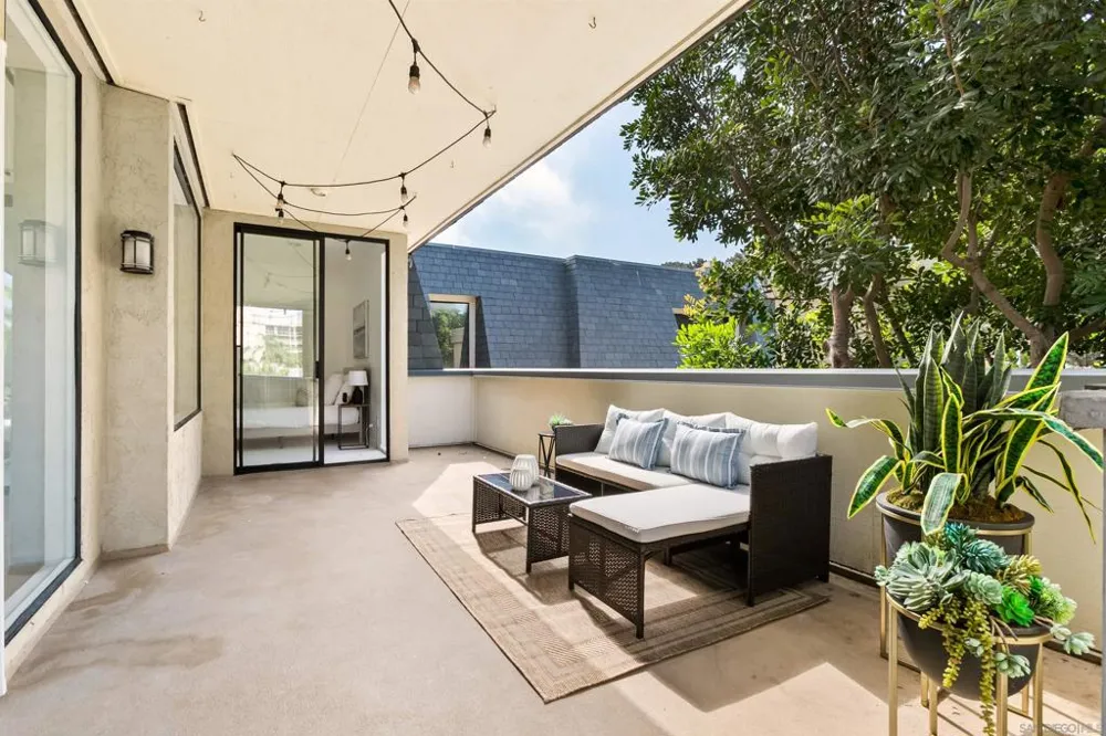 7977 Caminito Del Cid La Jolla, CA 92037