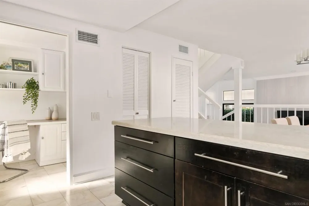 7977 Caminito Del Cid La Jolla, CA 92037