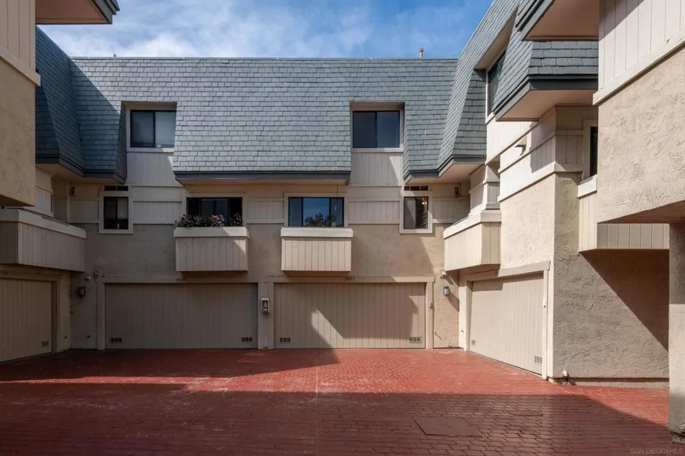 7977 Caminito Del Cid La Jolla, CA 92037