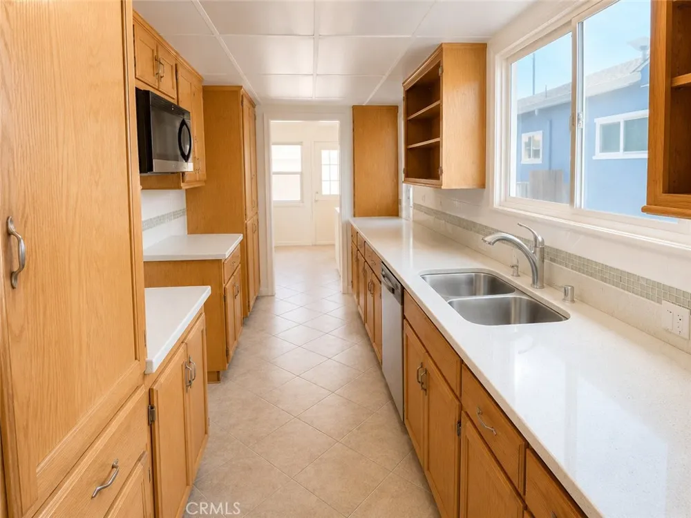 331 Reese Burbank, CA 91506