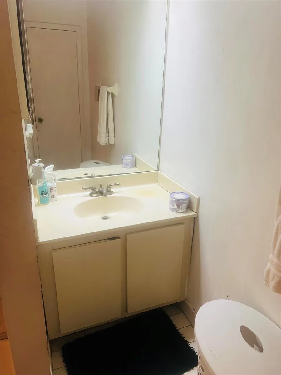 2491 NW 56th Avenue #103 Lauderhill, FL 33313