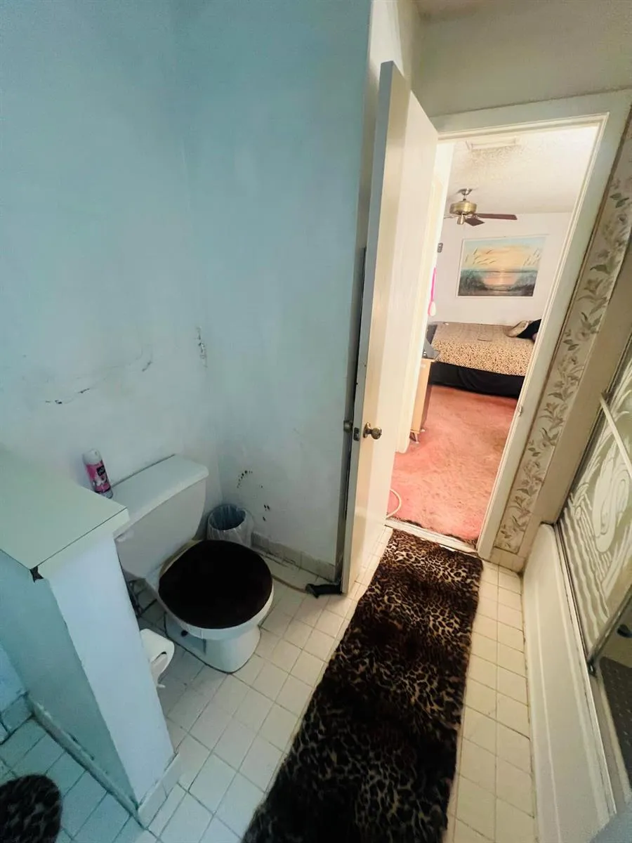 2491 NW 56th Avenue #103 Lauderhill, FL 33313