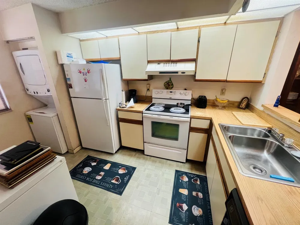 2491 NW 56th Avenue #103 Lauderhill, FL 33313