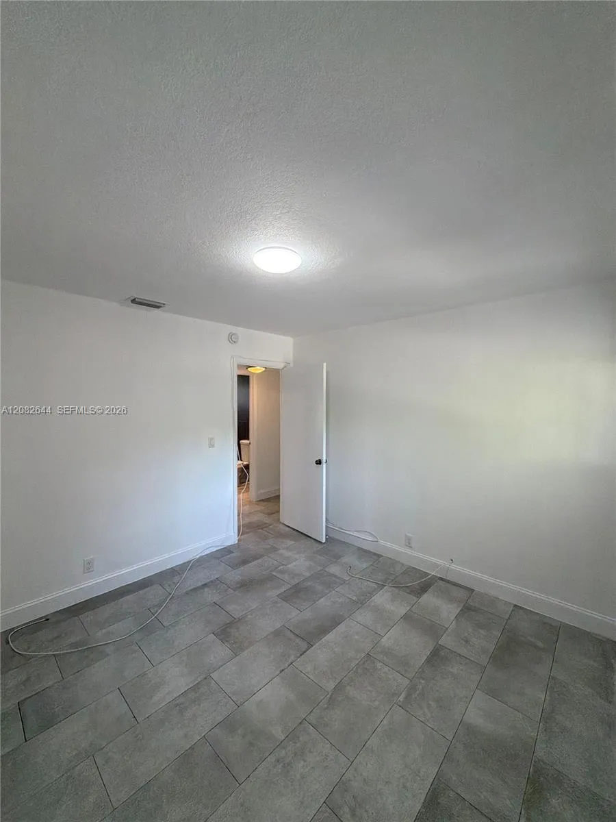 500 NW 35th St #5 Miami, FL 33127