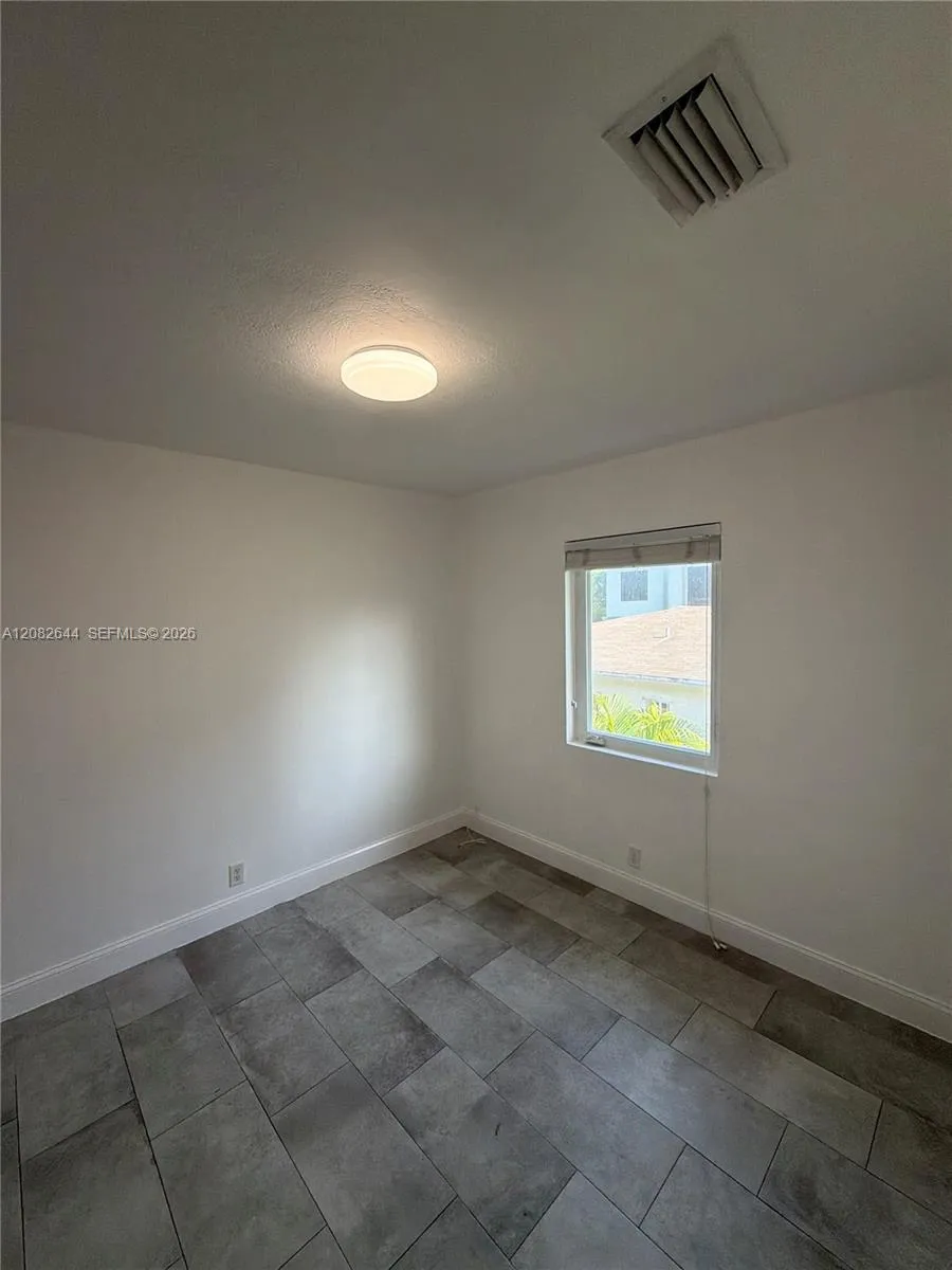 500 NW 35th St #5 Miami, FL 33127