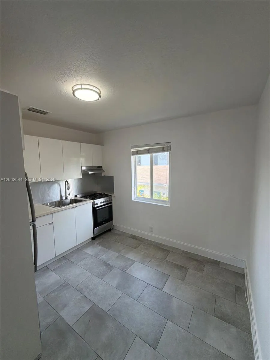 500 NW 35th St #5 Miami, FL 33127