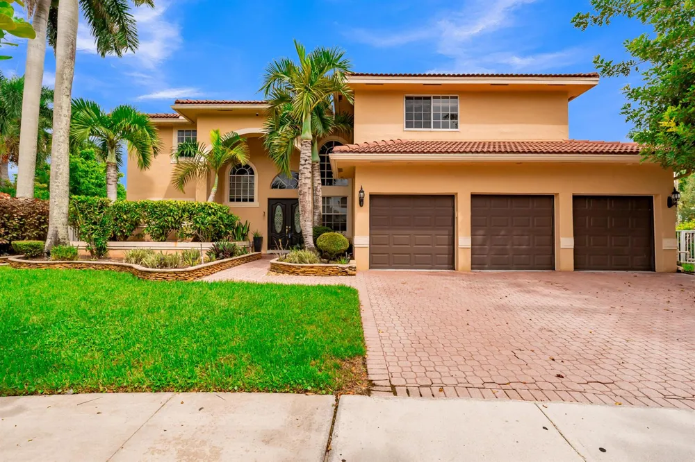 1333 SW 175th Way Pembroke Pines, FL 33029