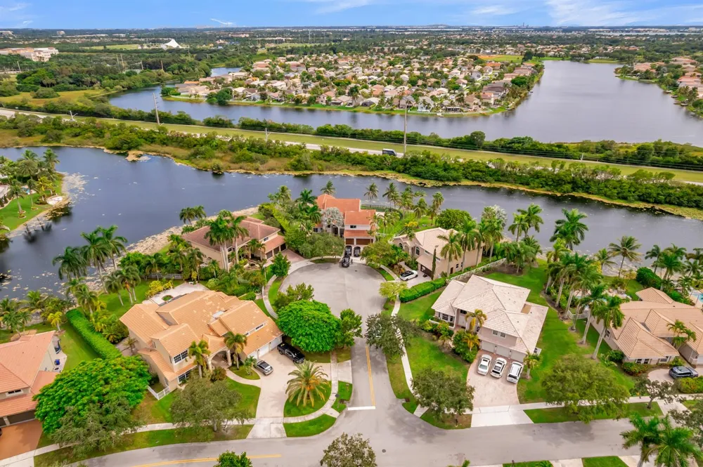 1333 SW 175th Way Pembroke Pines, FL 33029