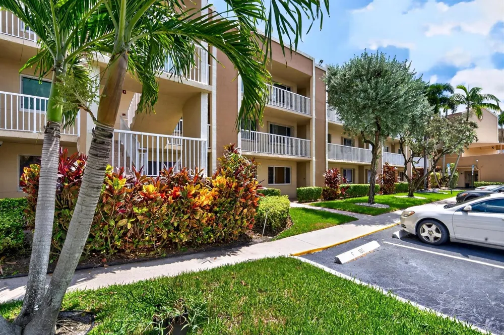 7348 DEVON DRIVE #203 Tamarac, FL 33321