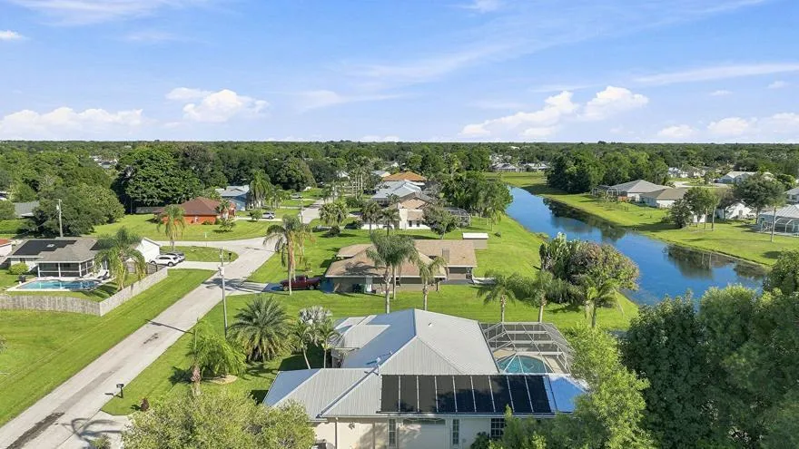 1863 SE Bowie Street Port St. Lucie, FL 34952