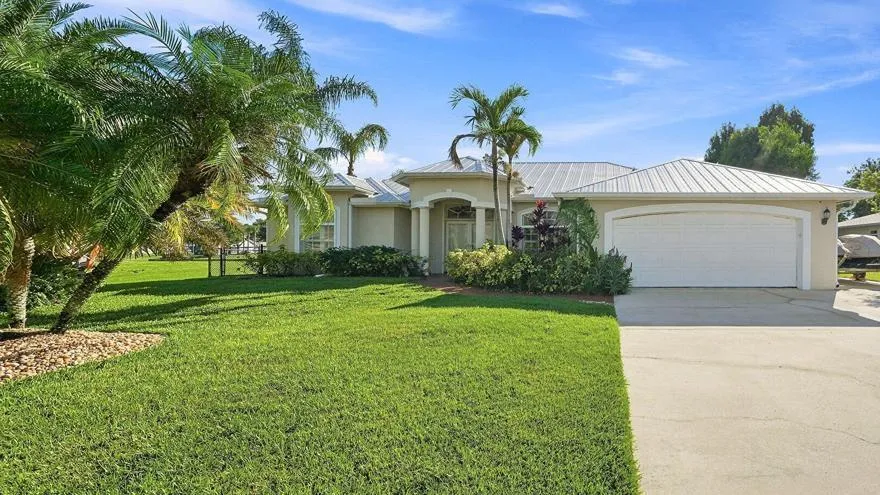 1863 SE Bowie Street Port St. Lucie, FL 34952