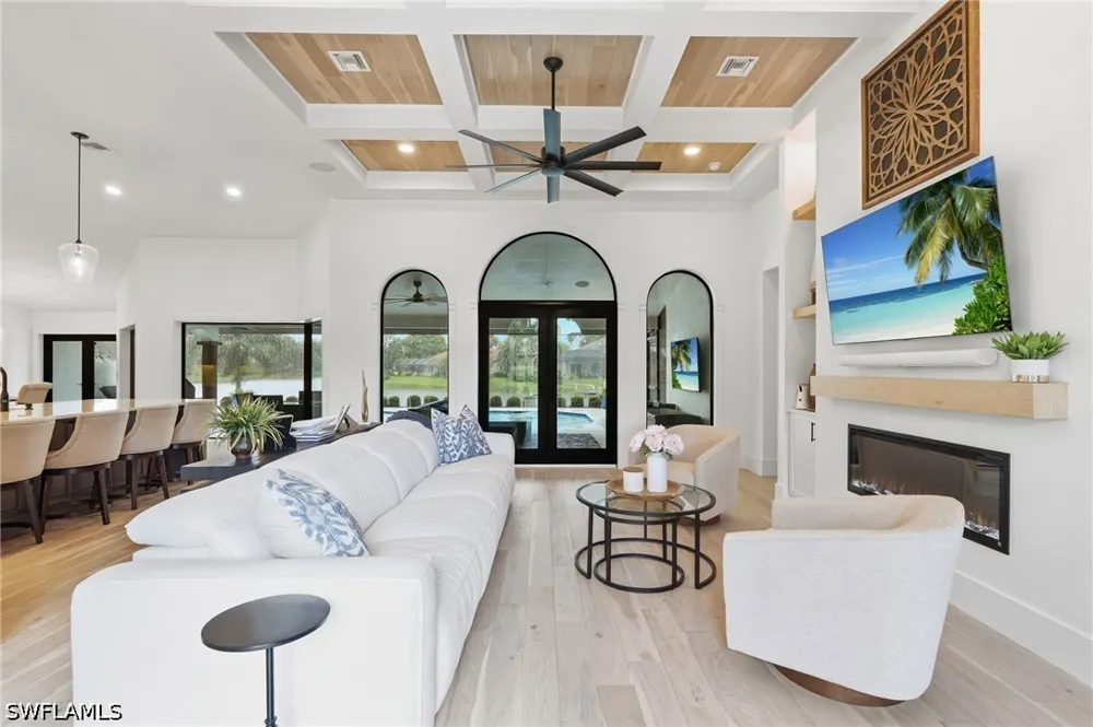 Longshore Way W Naples, FL 34119