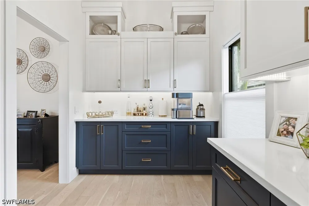 Longshore Way W Naples, FL 34119