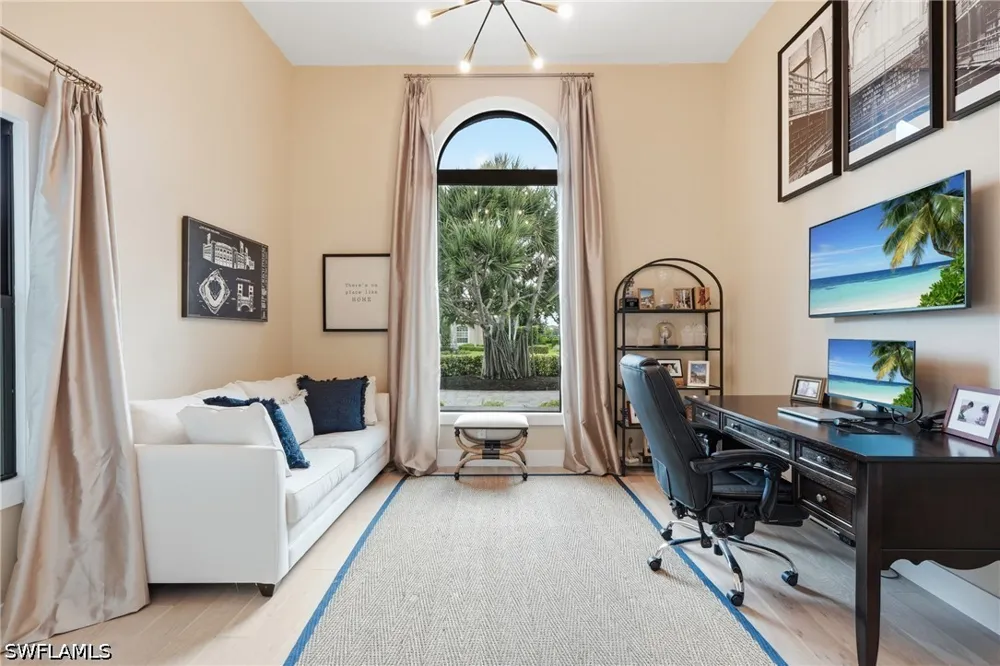 Longshore Way W Naples, FL 34119