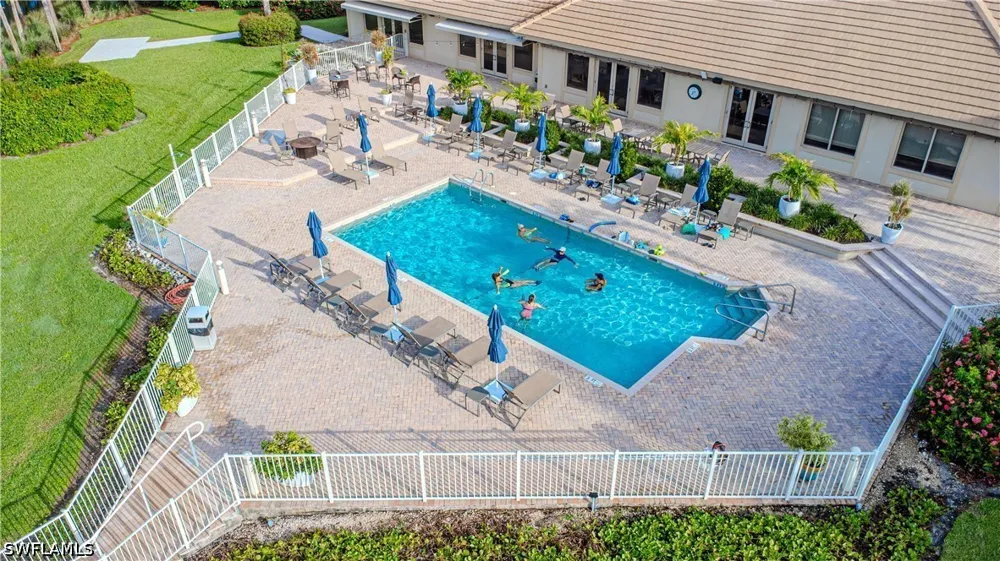 Longshore Way W Naples, FL 34119