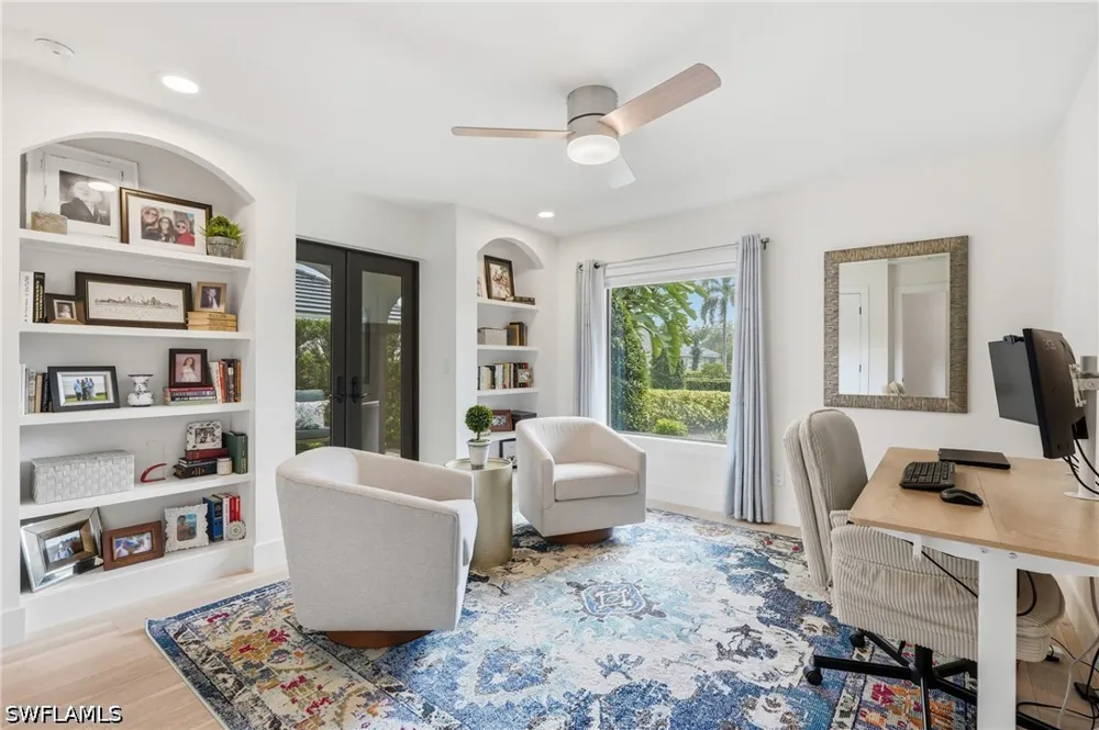 Longshore Way W Naples, FL 34119