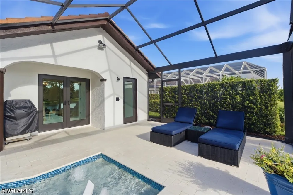Longshore Way W Naples, FL 34119