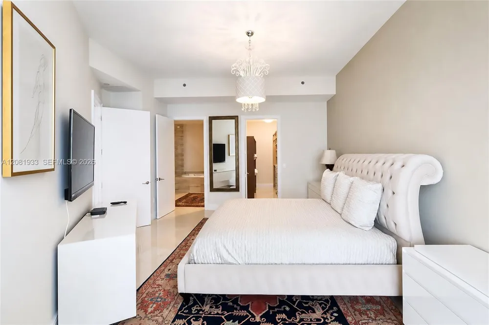 15811 Collins Ave #4007 Sunny Isles Beach, FL 33160