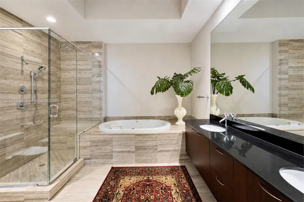 15811 Collins Ave #4007 Sunny Isles Beach, FL 33160