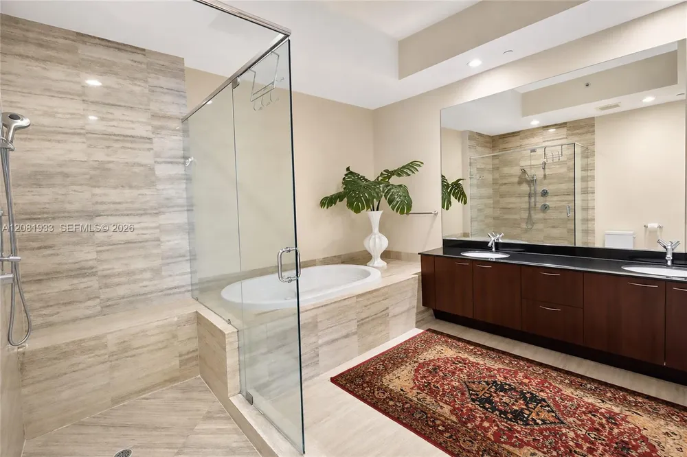 15811 Collins Ave #4007 Sunny Isles Beach, FL 33160
