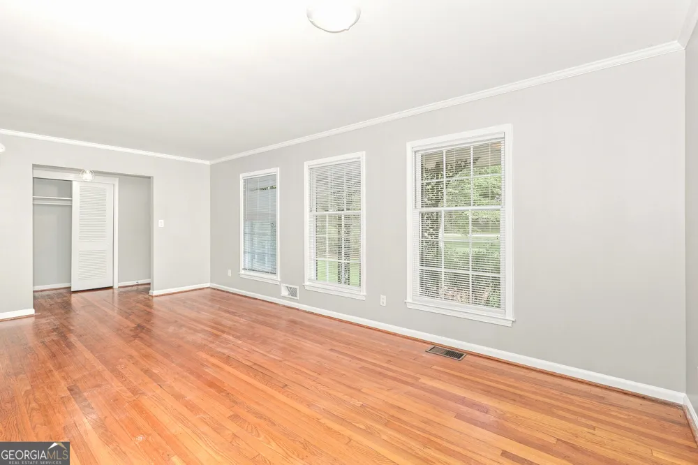 85 North DR Hampton, GA 30228