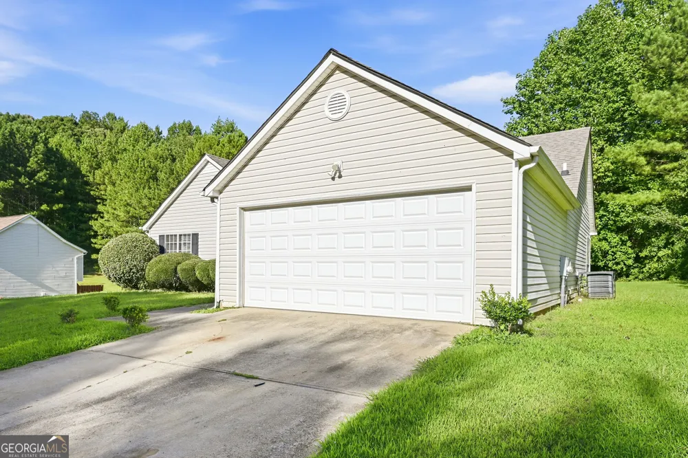 3924 Old Ivy CT Ellenwood, GA 30294