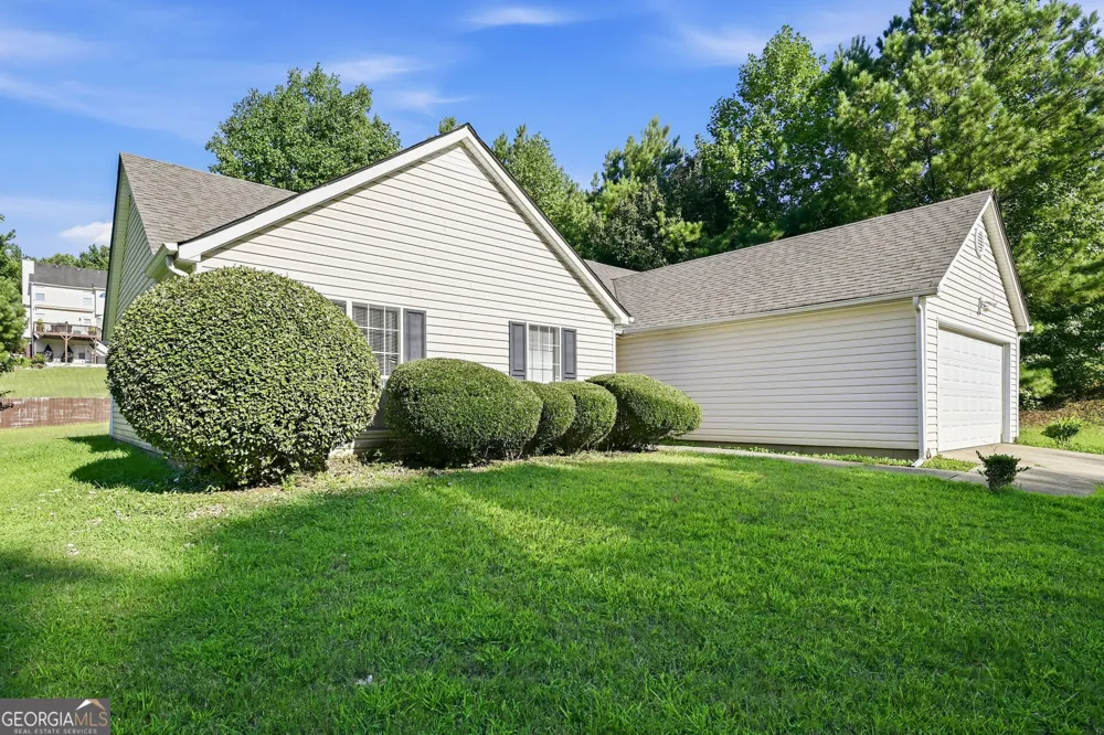 3924 Old Ivy CT Ellenwood, GA 30294