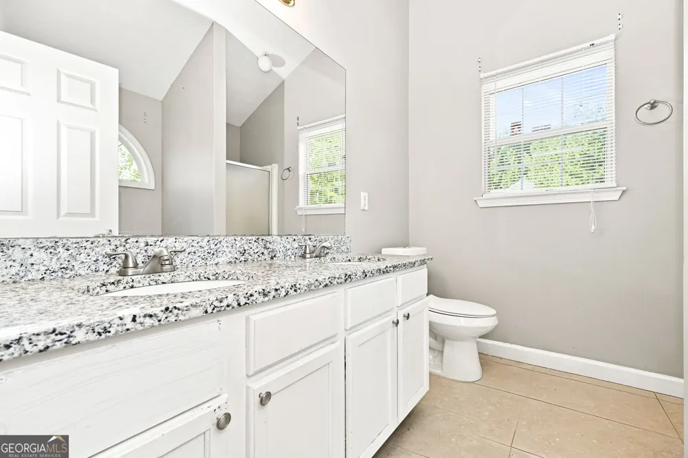 3924 Old Ivy CT Ellenwood, GA 30294