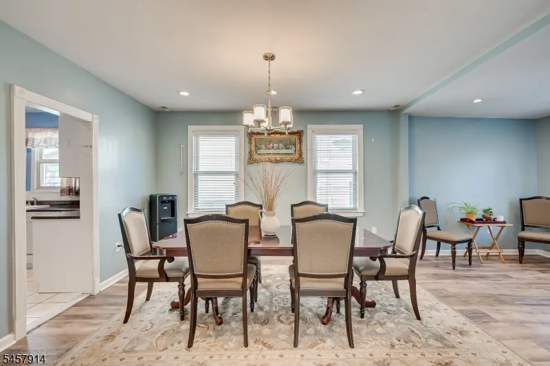 1331 Center St Union, NJ 07083