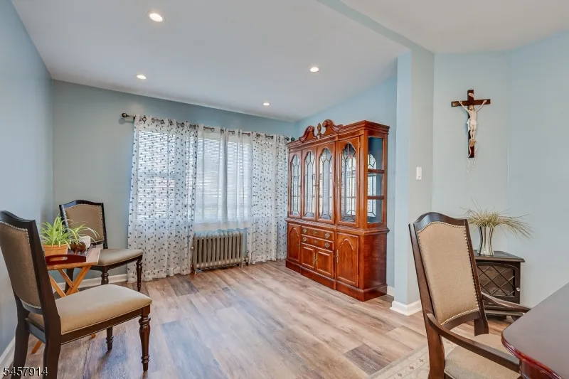 1331 Center St Union, NJ 07083