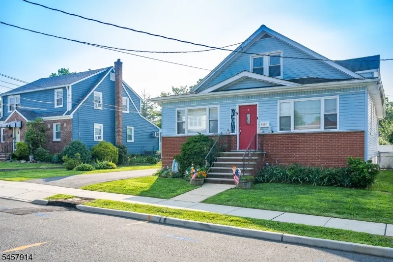 1331 Center St Union, NJ 07083