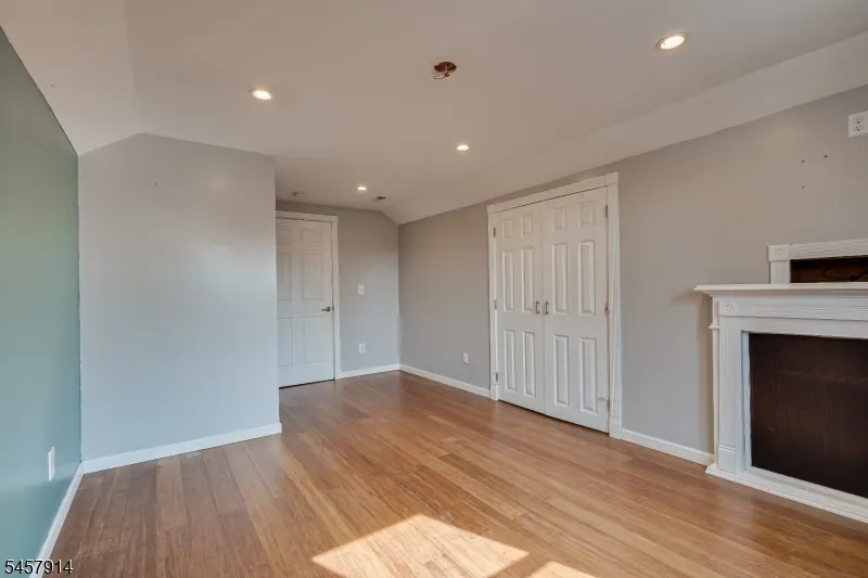 1331 Center St Union, NJ 07083