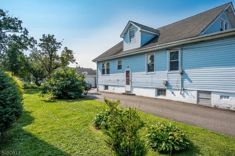 1331 Center St Union, NJ 07083